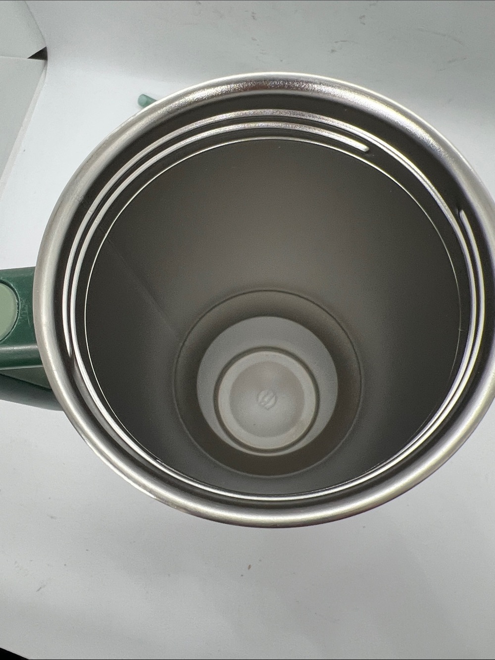Stanley Cup 40oz Quencher Tumbler Preowned - Picture 7 of 8